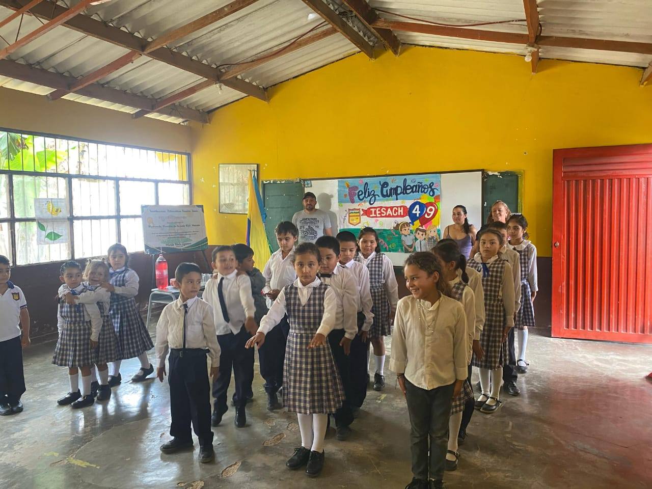 Celebrando el cumpleaños #49 de la Institución Educativa Santa Ana - Imagen 4